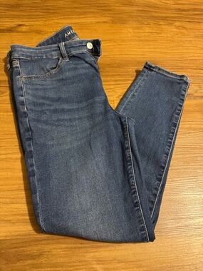 Women's American Eagle Jeans